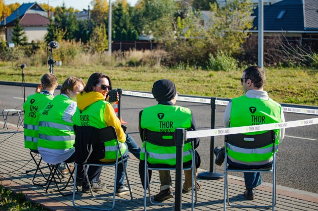 Listen to the sound of electric vehicle with AVAS
